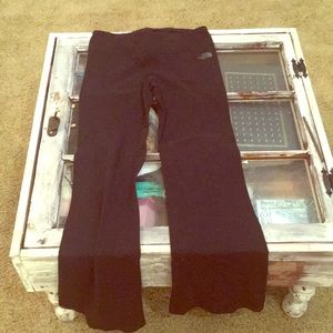 Women’s Northface yoga pants